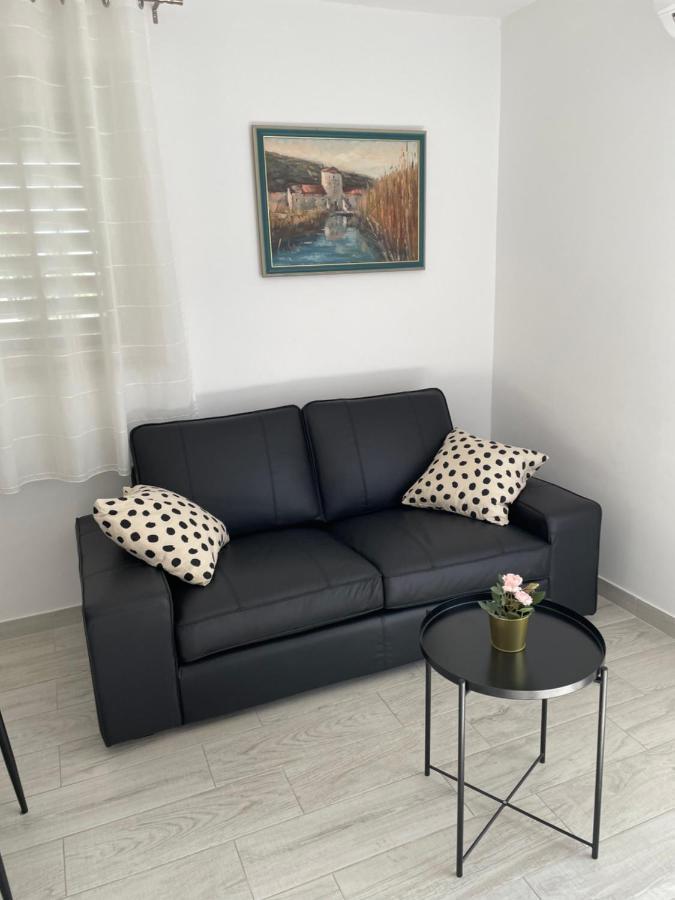 Apartment Paulina Трогір Екстер'єр фото