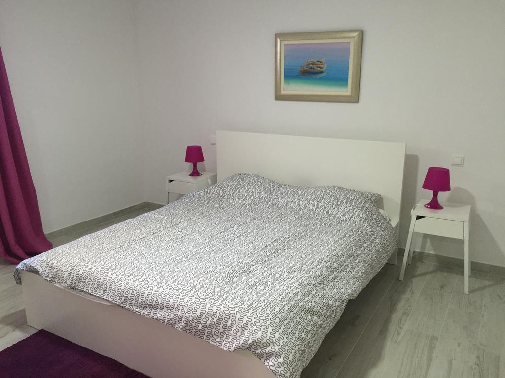 Apartment Paulina Трогір Екстер'єр фото